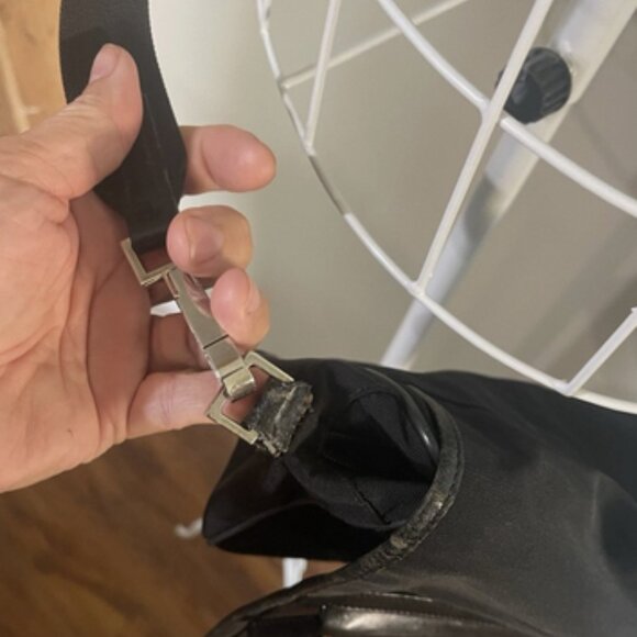 Gucci Nylon Black Crossbody Authentic Bag - Picture 4 of 9